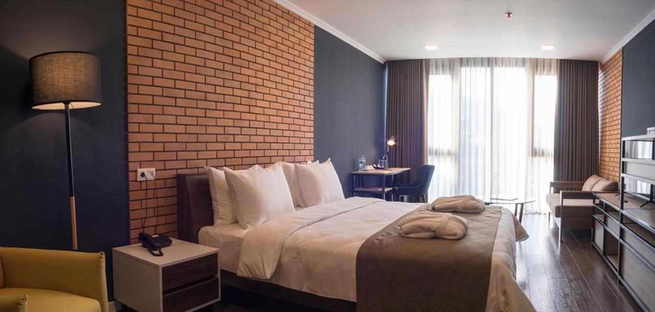 Bricks Hotel 第比利斯 外观 照片