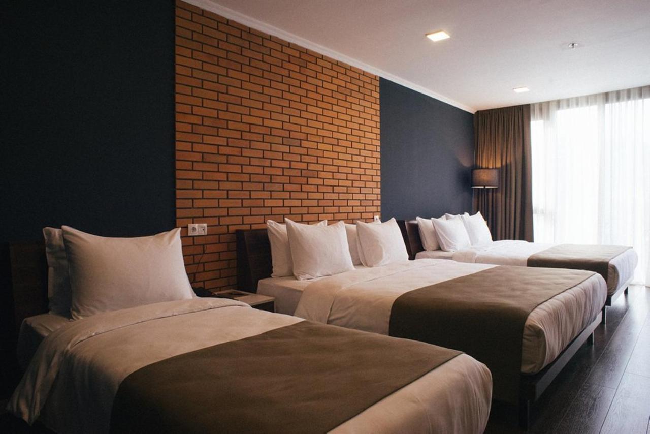 Bricks Hotel 第比利斯 外观 照片