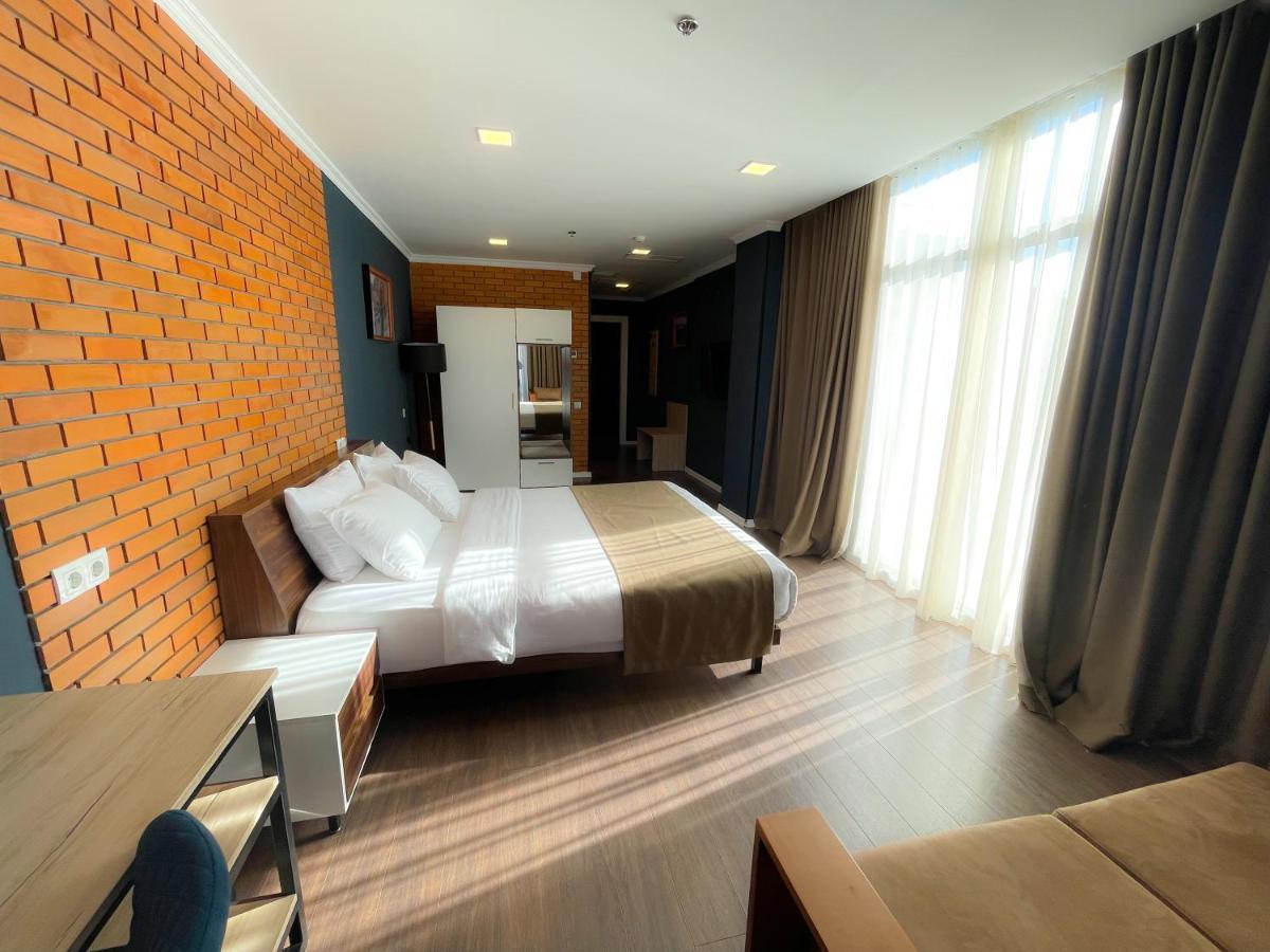 Bricks Hotel 第比利斯 外观 照片
