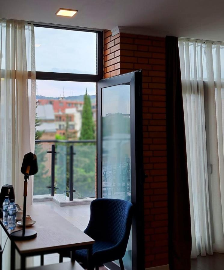 Bricks Hotel 第比利斯 外观 照片