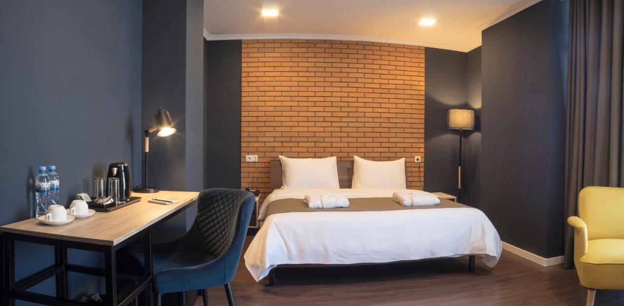 Bricks Hotel 第比利斯 外观 照片